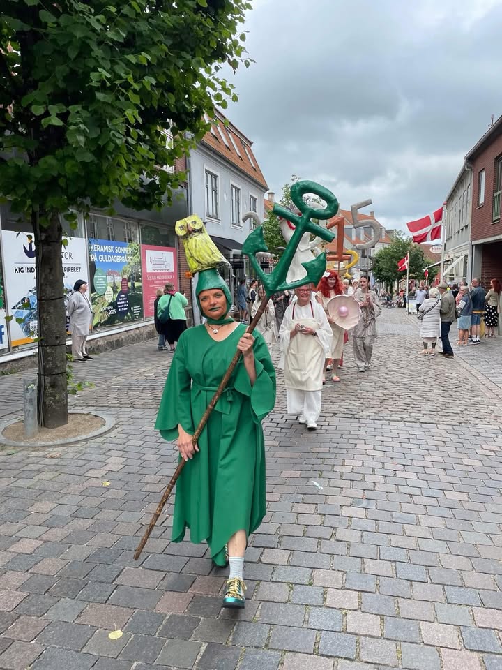 Magila - masker giganter lanterner